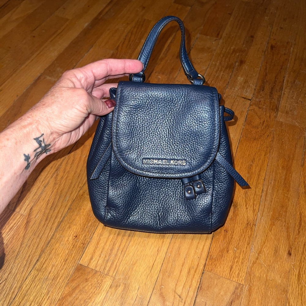 Michael Kors Dark Blue Leather Bag - Picture 2 of 10